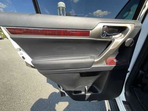 Used 2016 Lexus GX 460 Luxury image 27