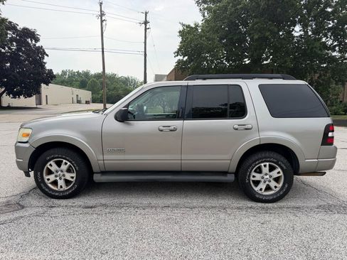 Used 2008 Ford Explorer XLT AWD/4WD image 8