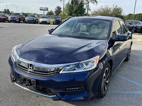 Used 2017 Honda Accord EX-L image 13