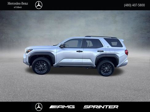 Used 2026 Toyota 4Runner SR5 AWD/4WD image 2