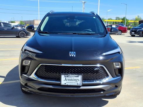 Used 2024 Buick Encore GX Sport Touring AWD/4WD image 8