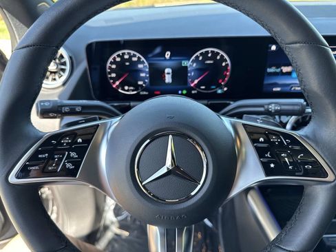 Used 2025 Mercedes-Benz GLA 250 GLA 250 image 24