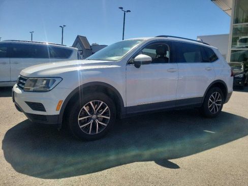 Used 2020 Volkswagen Tiguan SE w/ Panoramic Sunroof Package AWD/4WD image 1