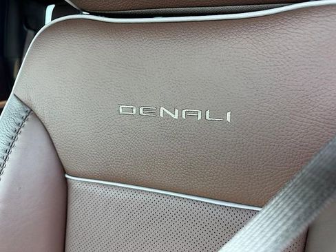 New 2026 GMC Sierra 1500 Denali w/ Denali Reserve Package image 15