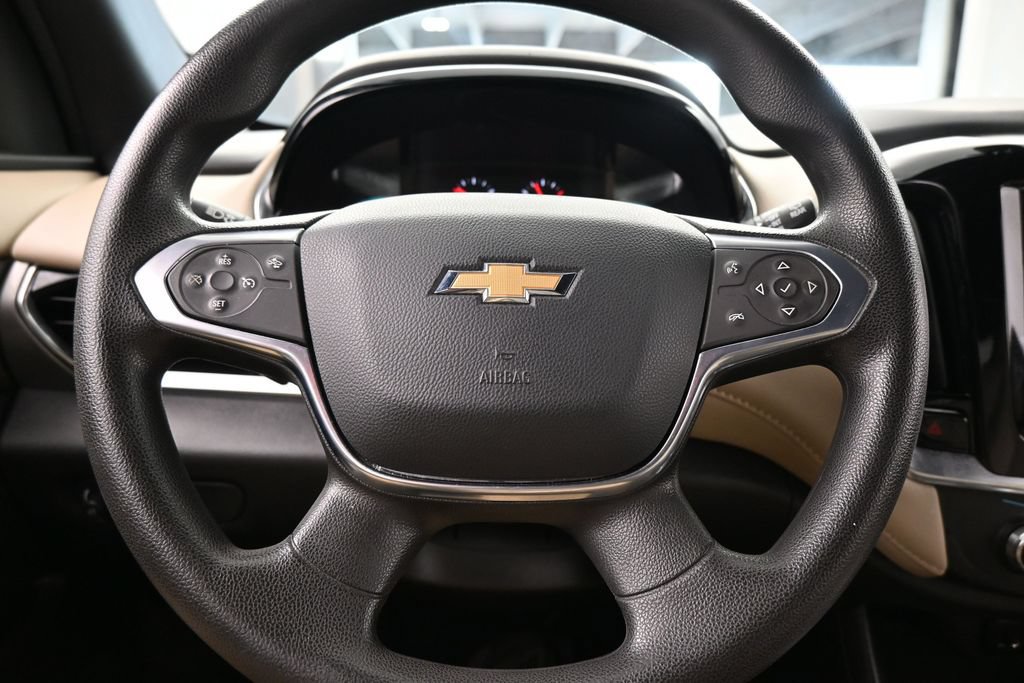 Used 2024 Chevrolet Traverse LS FWD image 26