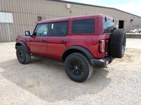 New 2026 Ford Bronco Badlands w/ Sasquatch Package AWD/4WD image 7