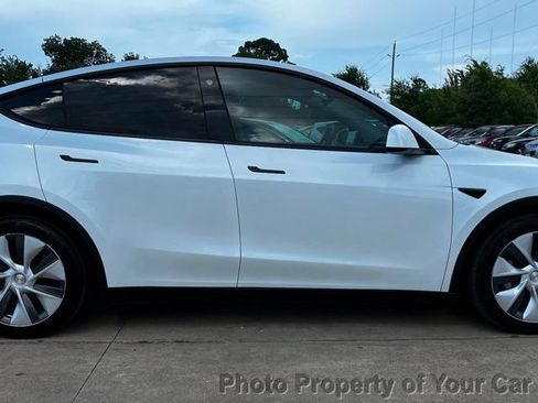 Used 2022 Tesla Model Y Long Range AWD/4WD image 5