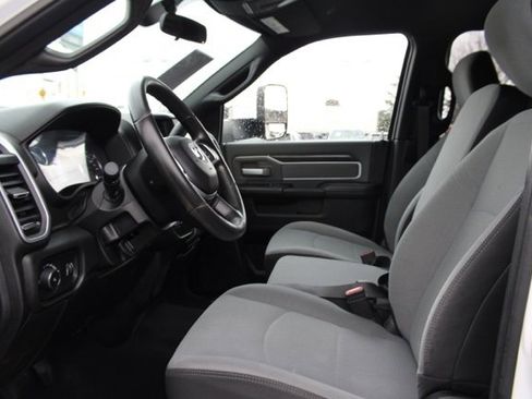 Used 2021 RAM 3500 Big Horn image 20