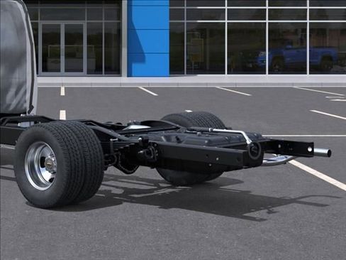 New 2025 Chevrolet Express 4500 w/ Power Convenience Package RWD image 11