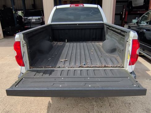 Used 2015 Toyota Tundra SR AWD/4WD image 8