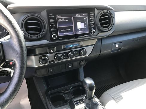 Certified 2023 Toyota Tacoma SR AWD/4WD image 21