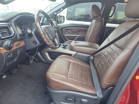 Used 2021 Nissan Titan Platinum Reserve w/ Moonroof Package image 10