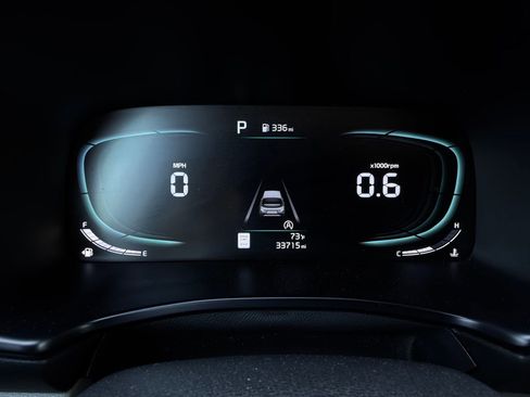 Used 2025 Kia Soul LX w/ LX Technology Package FWD image 33