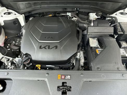 Certified 2024 Kia Telluride S w/ S Sunroof Package image 12