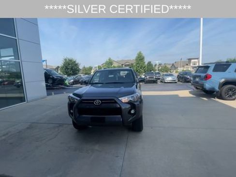 Certified 2022 Toyota 4Runner SR5 Premium w/ Moonroof Package AWD/4WD image 5