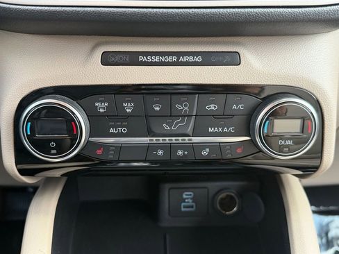 Used 2021 Ford Escape SEL w/ Class II Trailer Tow Package image 20