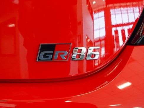 New 2025 Toyota GR86 image 12