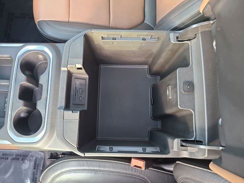 Used 2020 Chevrolet Silverado 2500 High Country image 37