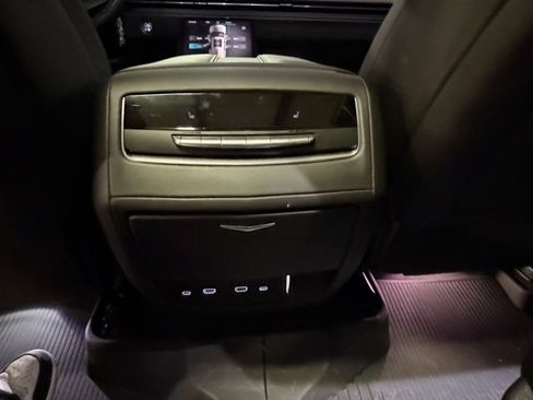 Used 2025 Cadillac Escalade Sport Platinum w/ LPO, Floor Liner Package image 26