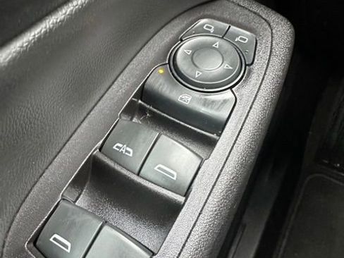 Used 2019 Chevrolet Equinox LT image 15