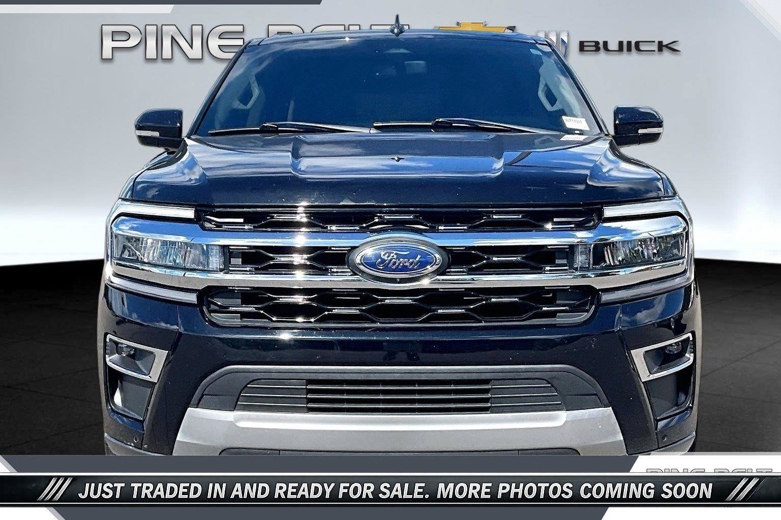 Used 2022 Ford Expedition Limited RWD image 3