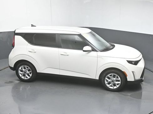 Used 2024 Kia Soul LX w/ Option Group 015 FWD image 49
