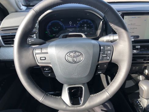 New 2026 Toyota Camry XLE image 9