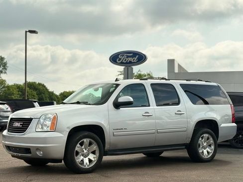 Used 2013 GMC Yukon XL SLE w/ Convenience Package AWD/4WD image 39