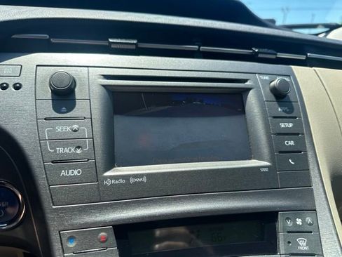 Used 2015 Toyota Prius Three FWD image 38