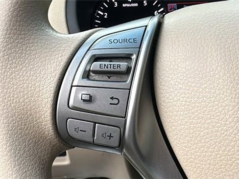 Used 2014 Nissan Altima 2.5 S w/ Display Audio Package image 24