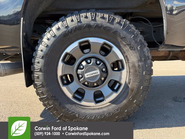 Used 2015 Ford F350 XLT w/ XLT Premium Package AWD/4WD image 9