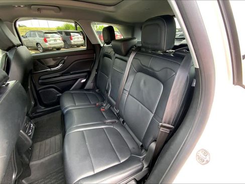 Used 2022 Lincoln Corsair AWD w/ Premium Package image 19