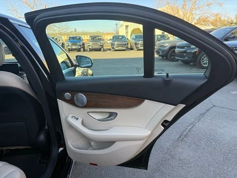 Used 2021 Mercedes-Benz C 300 C 300 image 26