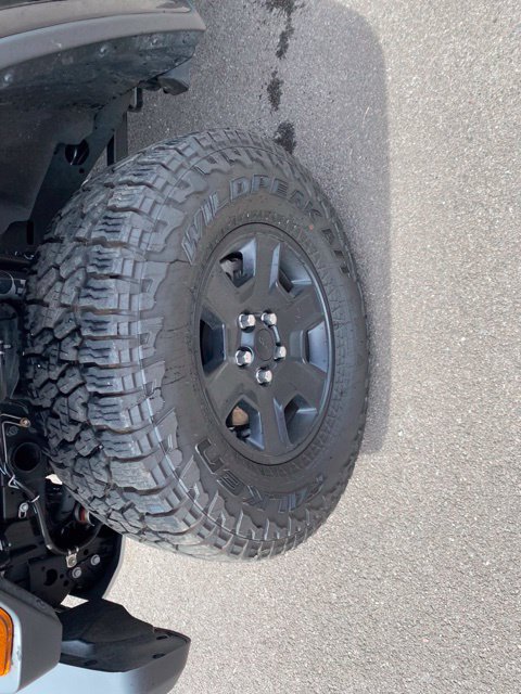 Used 2022 Jeep Gladiator Mojave w/ Cold Weather Group AWD/4WD image 19