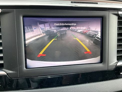 Used 2023 Chrysler Voyager LX image 21