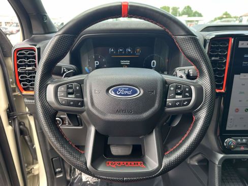 Used 2025 Ford Ranger Raptor AWD/4WD image 13