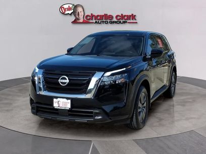 Used 2025 Nissan Pathfinder S