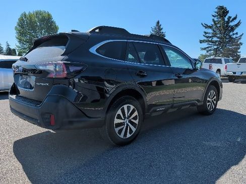 Used 2020 Subaru Outback Premium w/ Popular Package #1 AWD/4WD image 3