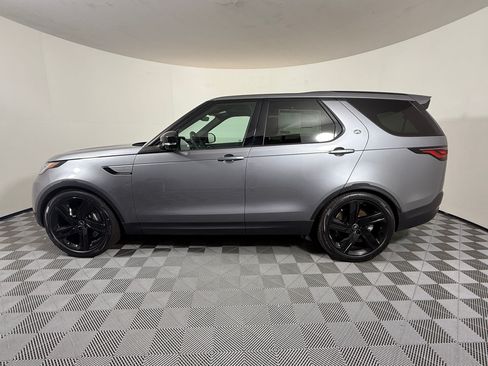 Used 2026 Land Rover Discovery S AWD/4WD image 2