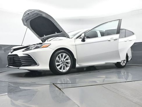 Certified 2024 Toyota Camry LE image 44