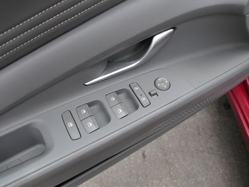 Used 2023 Hyundai Elantra SEL w/ Convenience Package FWD image 14