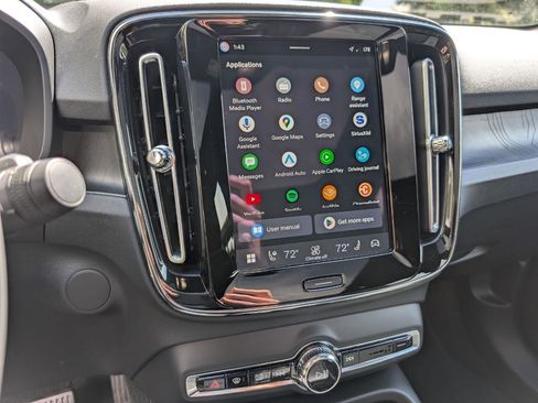 Used 2023 Volvo C40 P8 Recharge Ultimate w/ Protection Package Premier image 20