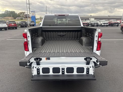 New 2026 Chevrolet Silverado 1500 LTZ w/ LTZ Premium Package image 9