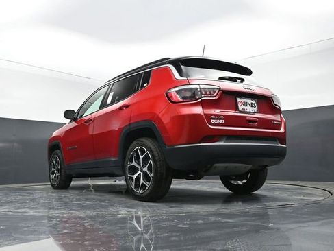 Used 2025 Jeep Compass Limited AWD/4WD image 53