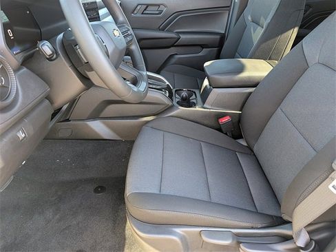 New 2026 Chevrolet Colorado W/T image 17