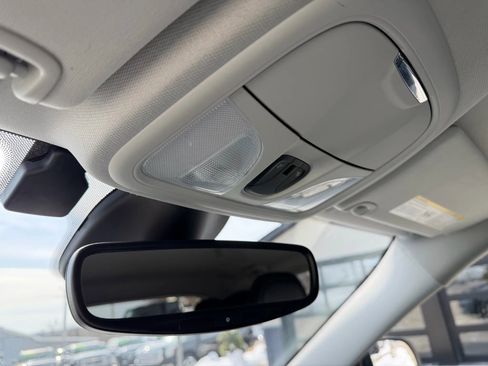 Used 2020 Jeep Cherokee Latitude Lux w/ Comfort/Convenience Group image 35