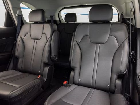 Used 2025 Kia Sorento SX FWD image 25