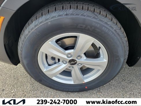 New 2026 Kia Sorento LX FWD image 4