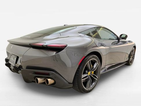 Used 2023 Ferrari Roma RWD image 9