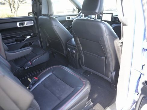 Used 2022 Ford Explorer ST-Line image 15